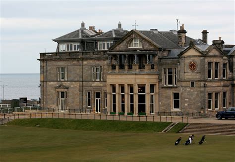 Royal Clubhouse .